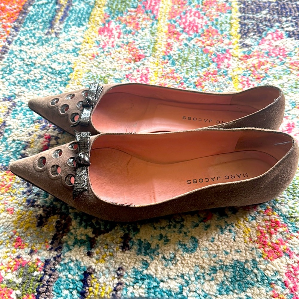 Marc Jacobs flats pointy toe with bow grey color